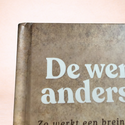 Tweede kans boek | De wereld voelt anders voor mij
